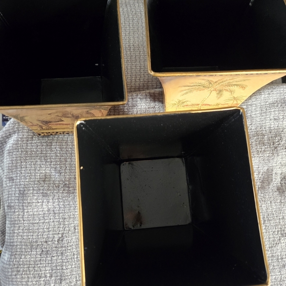 Set of 3 Safari Flower Pots (Plants not included) 51/2" x 51/2" x 5" high - Picture 3 of 5